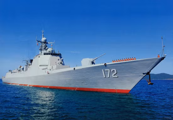 Năm 2014, tàu khu trục Côn Minh Type 052D biên chế cho Hạm đội Nam Hải, Hải quân Trung Quốc