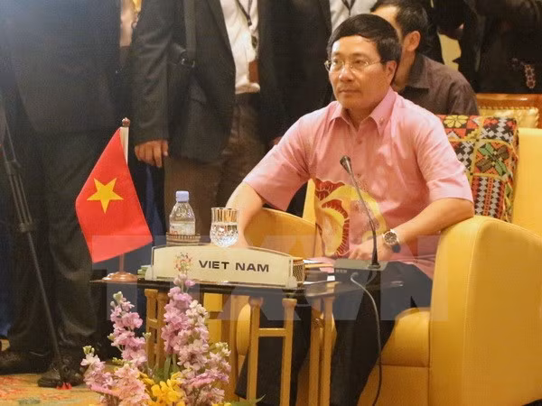 Phó Thủ tướng, Bộ trưởng Ngoại giao Phạm Bình Minh tham dự Hội nghị hẹp Bộ trưởng Ngoại giao ASEAN (AMM Retreat) ngày 28 tháng 1 năm 2015