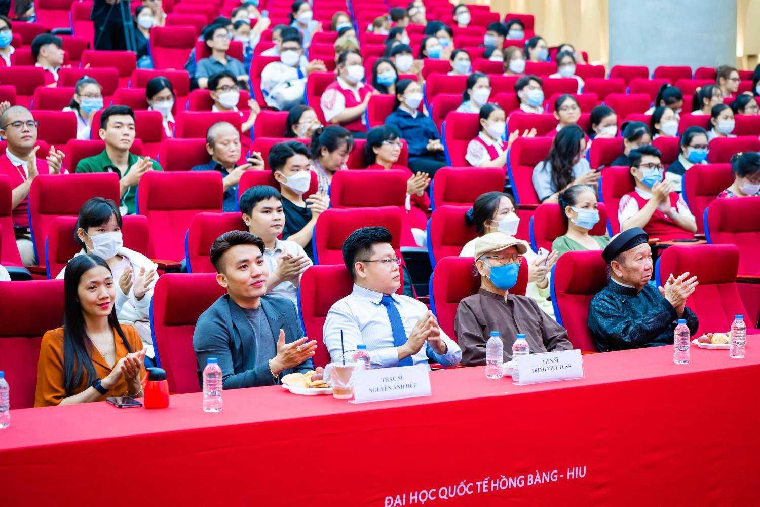 Chương trình được sự quan tâm của đông chuyên gia trong lĩnh vực Y học cổ truyền và các sinh viên