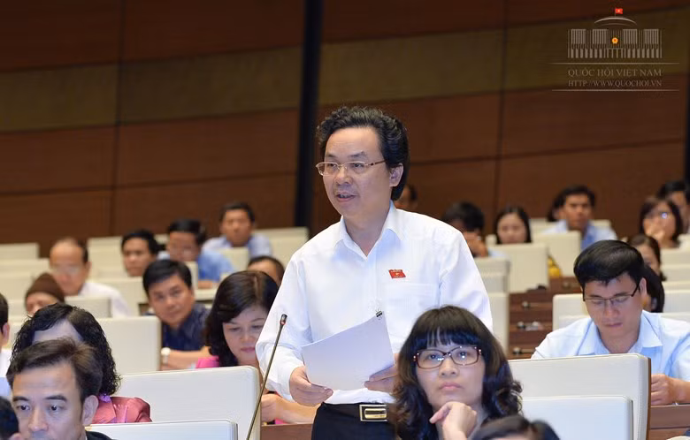 Đại biểu Quốc hội Hoàng Văn Cường đoàn Hà Nội (ảnh quochoi.vn). Đại biểu Quốc hội Hoàng Văn Cường đoàn Hà Nội (ảnh quochoi.vn).
