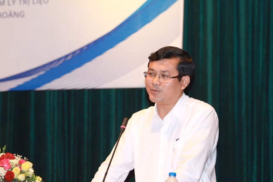 Thứ trưởng Nguyễn Văn Phúc thay mặt Bộ Giáo dục và Đào tạo cảm ơn Hiệp hội Các trường đại học, cao đẳng Việt Nam đã dày công quyết tâm tổ chức hội thảo “Hệ thống giáo dục mở trong bối cảnh tự chủ giáo dục và hội nhập quốc tế” - ảnh Trinh Phúc.