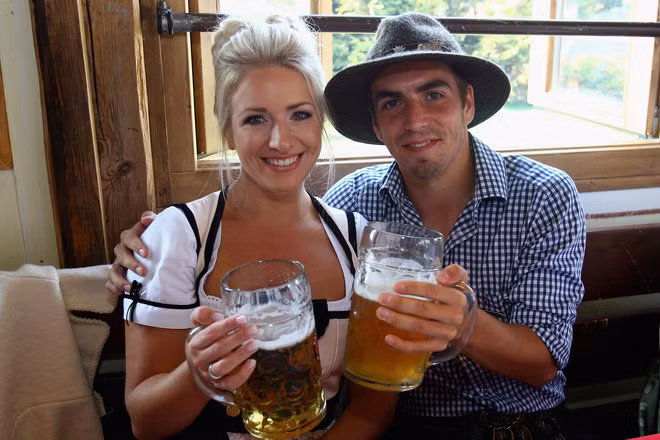 Lahm và bà xã Claudia Lahm và bà xã Claudia