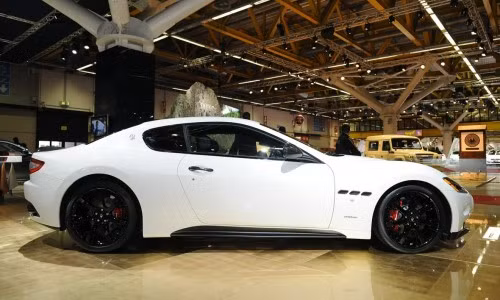 Chiếc Maserati GranTurismo mà Maserati sản xuất riêng cho Messi