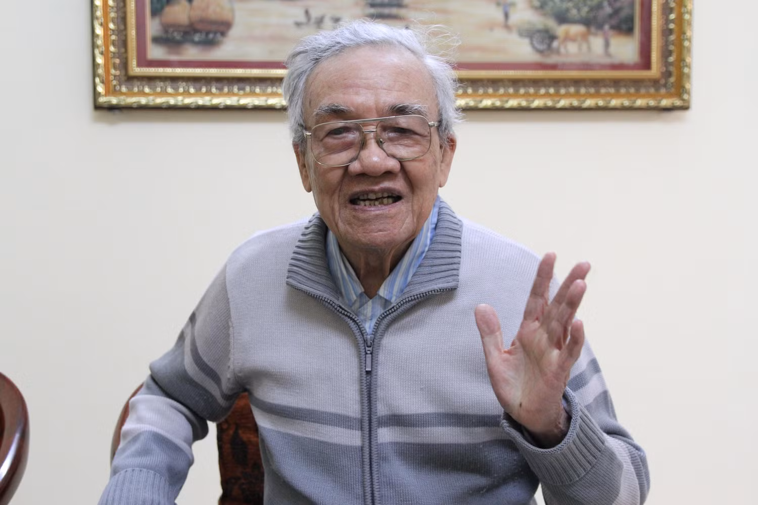 Thầy Hoàng Nhâm chia sẻ về những ngày khó khăn để xây dựng bộ môn Hóa học Vô cơ. Ảnh: Đỗ Thơm Thầy Hoàng Nhâm chia sẻ về những ngày khó khăn để xây dựng bộ môn Hóa học Vô cơ. Ảnh: Đỗ Thơm