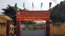Hiệu trưởng bị đình chỉ khiếu nại, nói sẵn sàng nghỉ hẳn nếu việc thu là sai ảnh 1