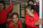 Chùm ảnh: Học sinh trường Nấm Lư rèn kỷ luật như quân đội