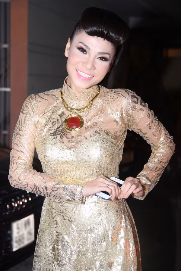 Vẻ đẹp của một thiếu nữ thay đổi dần theo thời gian.