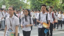Các em học sinh vất vả ôn thi để thi tuyển vào lớp 10 (Ảnh minh họa: giaoduc.net.vn).