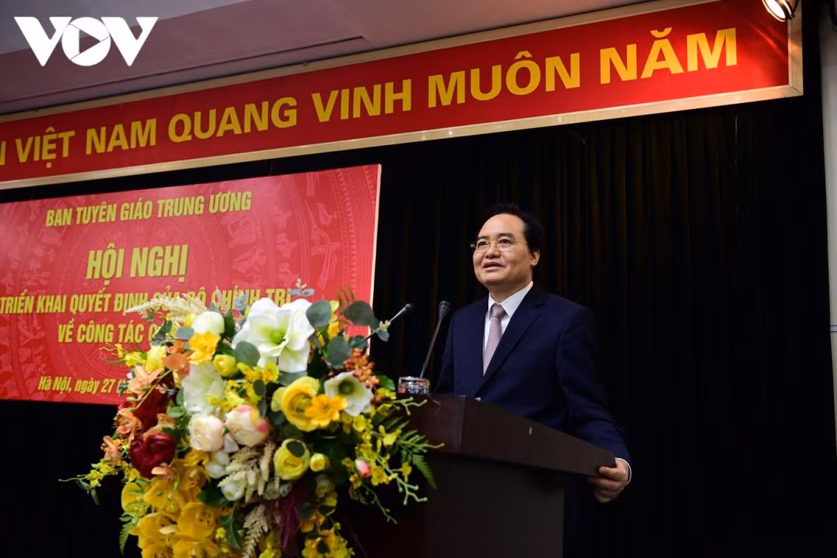 Tân Phó Trưởng Ban Tuyên giáo Trung ương Phùng Xuân Nhạ phát biểu sau khi nhận nhiệm vụ. Ảnh: VOV.vn