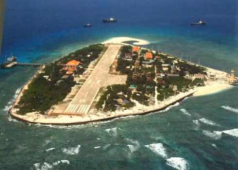 "Và thay vì tham gia một cuộc chiến ở đó (Biển Đông), chúng ta nên tìm ra một cách mà tất cả chúng ta đều có thể hưởng lợi từ nó".