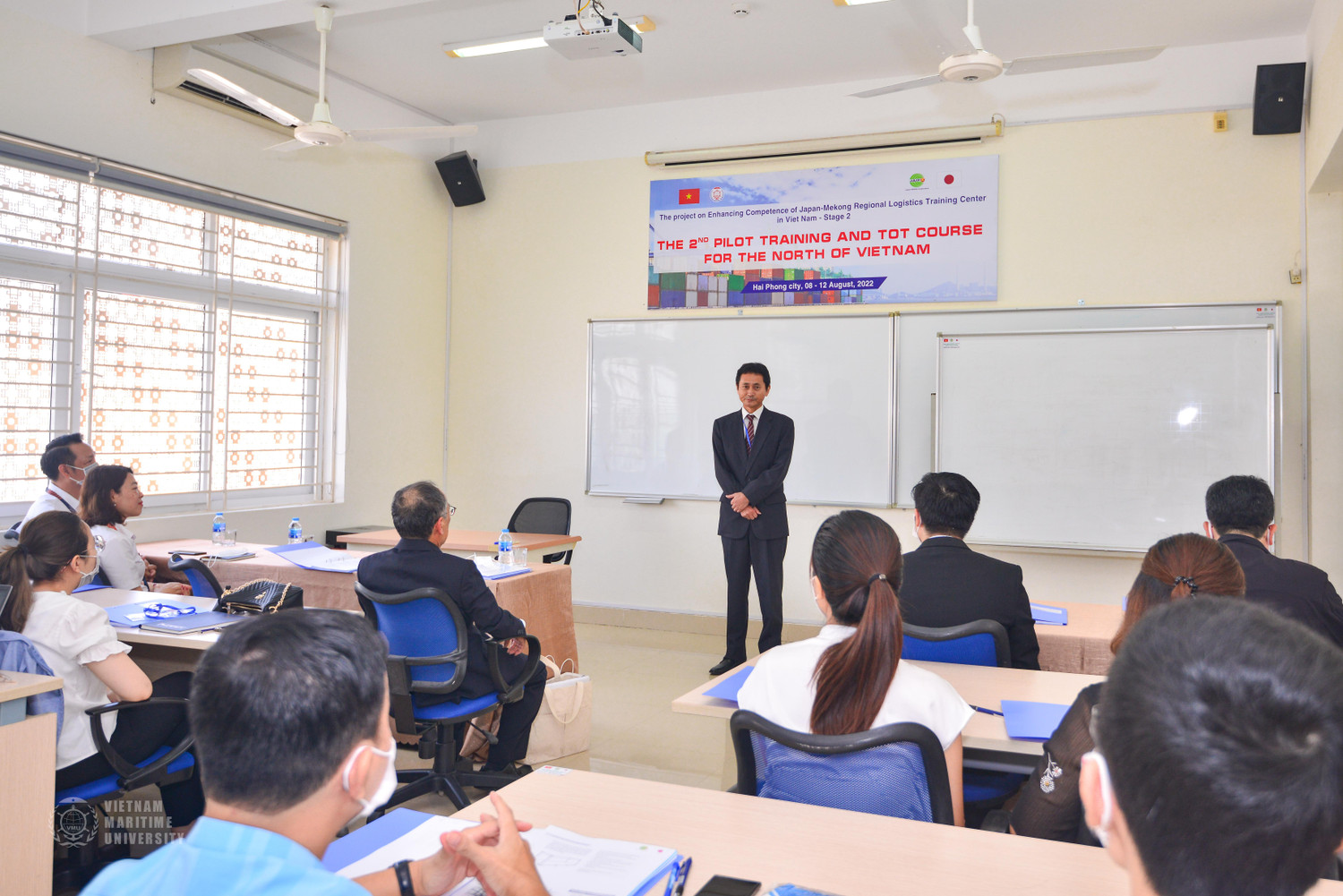 Ông Haruo Fujinuma - Giám đốc điều hành Trung tâm Logistics Hải Phòng, Công ty TNHH Yusen Logistics (Việt Nam) phát biểu tại buổi Khai mạc (Ảnh: Trung Kiên)
