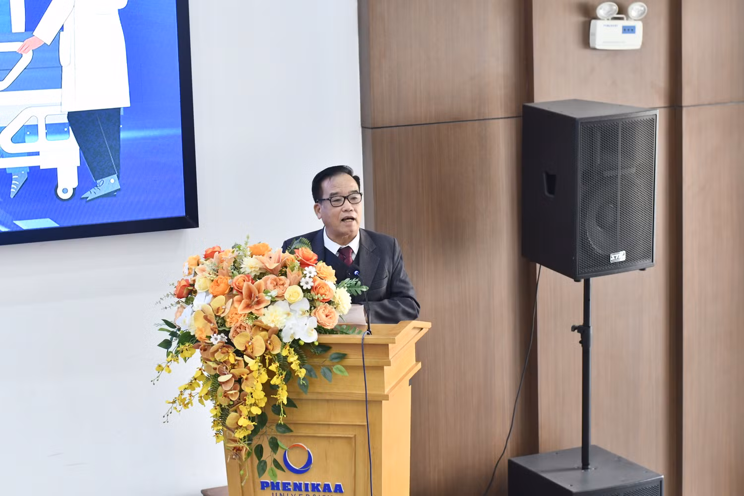 Ông Phạm Ngọc Lan - Trưởng ban Hỗ trợ câu lạc bộ Khối trường thuộc Hiệp hội Các trường đại học, cao đẳng Việt Nam. Ảnh: Trà My Ông Phạm Ngọc Lan - Trưởng ban Hỗ trợ câu lạc bộ Khối trường thuộc Hiệp hội Các trường đại học, cao đẳng Việt Nam. Ảnh: Trà My