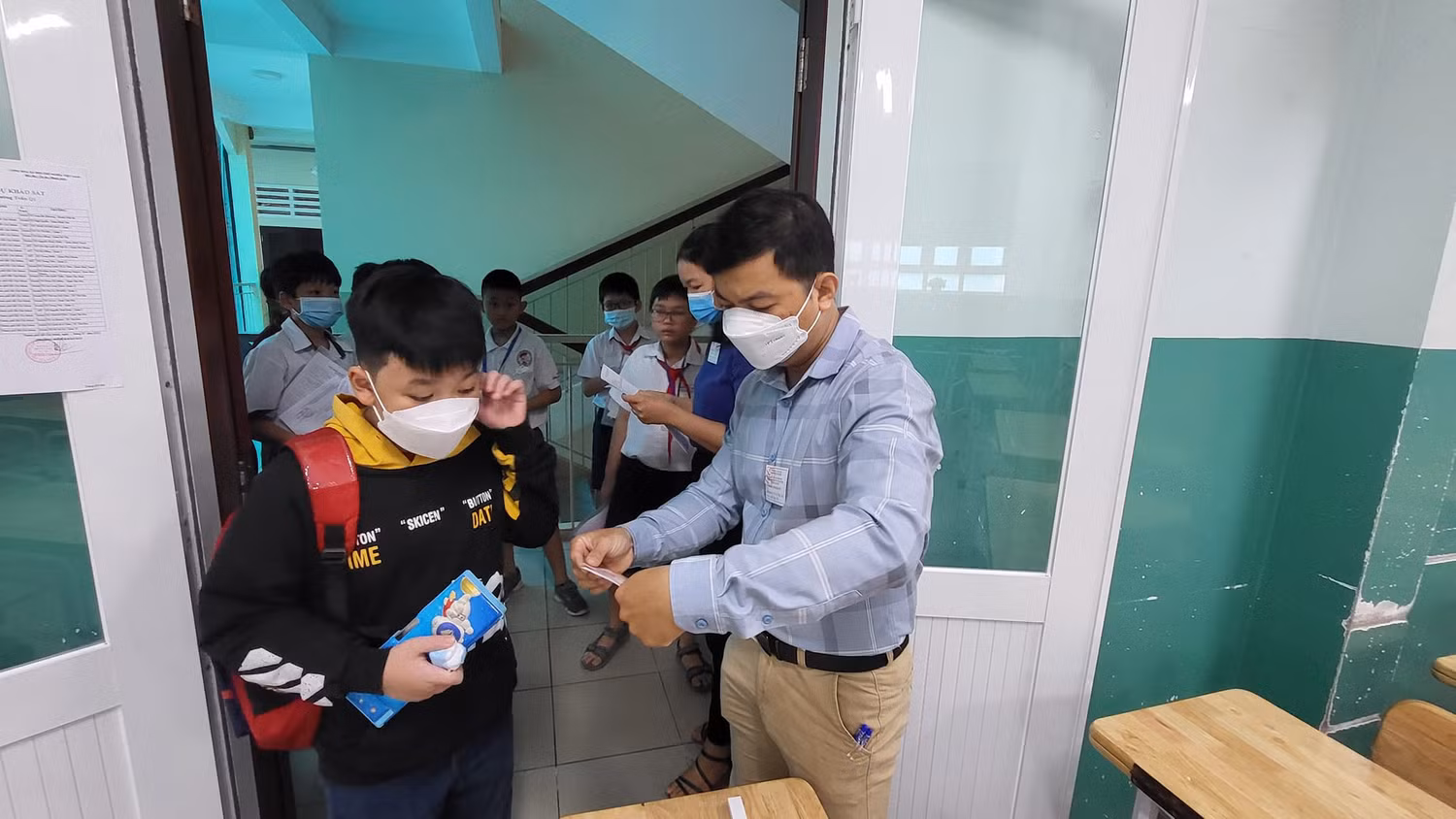 Thí sinh tham dự khảo sát vào lớp 6 của Trường trung học phổ thông chuyên Trần Đại Nghĩa (ảnh: V.D)