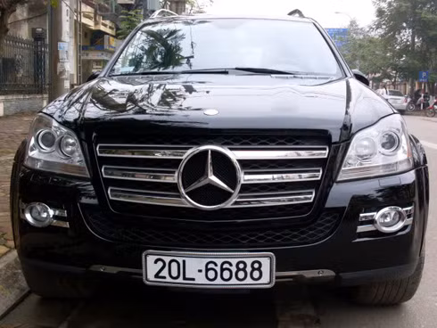 Mercedes GL550 lần đầu trình làng tại triển lãm ôtô Bắc Mỹ năm 2006. Ảnh: Otofun