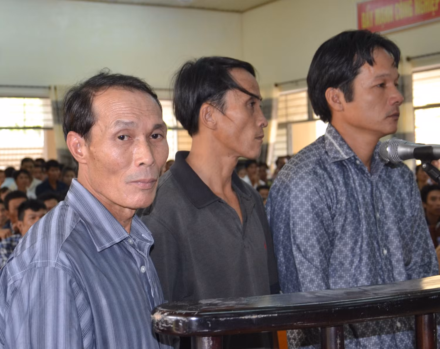 Ba người đốt thực bì gây cháy rừng đã bị TAND huyện Hòa Vang xét xử về tội "Hủy hoại rừng". Ảnh tư liệu
