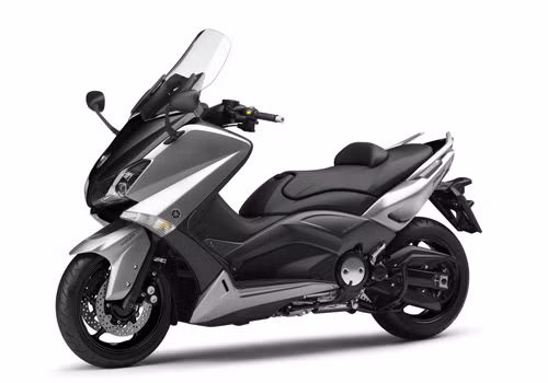 Được mệnh danh là ông vua scooter với 63% thị phần Maxi-Scooter trên toàn châu Âu, Yamaha T-Max tiếp tục được nâng cấp trong bản 2012 với những cải tiến đáng “đồng tiền bát gạo”.