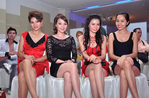 Mỹ Xuân "hội ngộ" Á hậu Quý bà Đàm Thị Lý, Á hậu Việt Nam 2004 Nguyễn Ngọc Bích