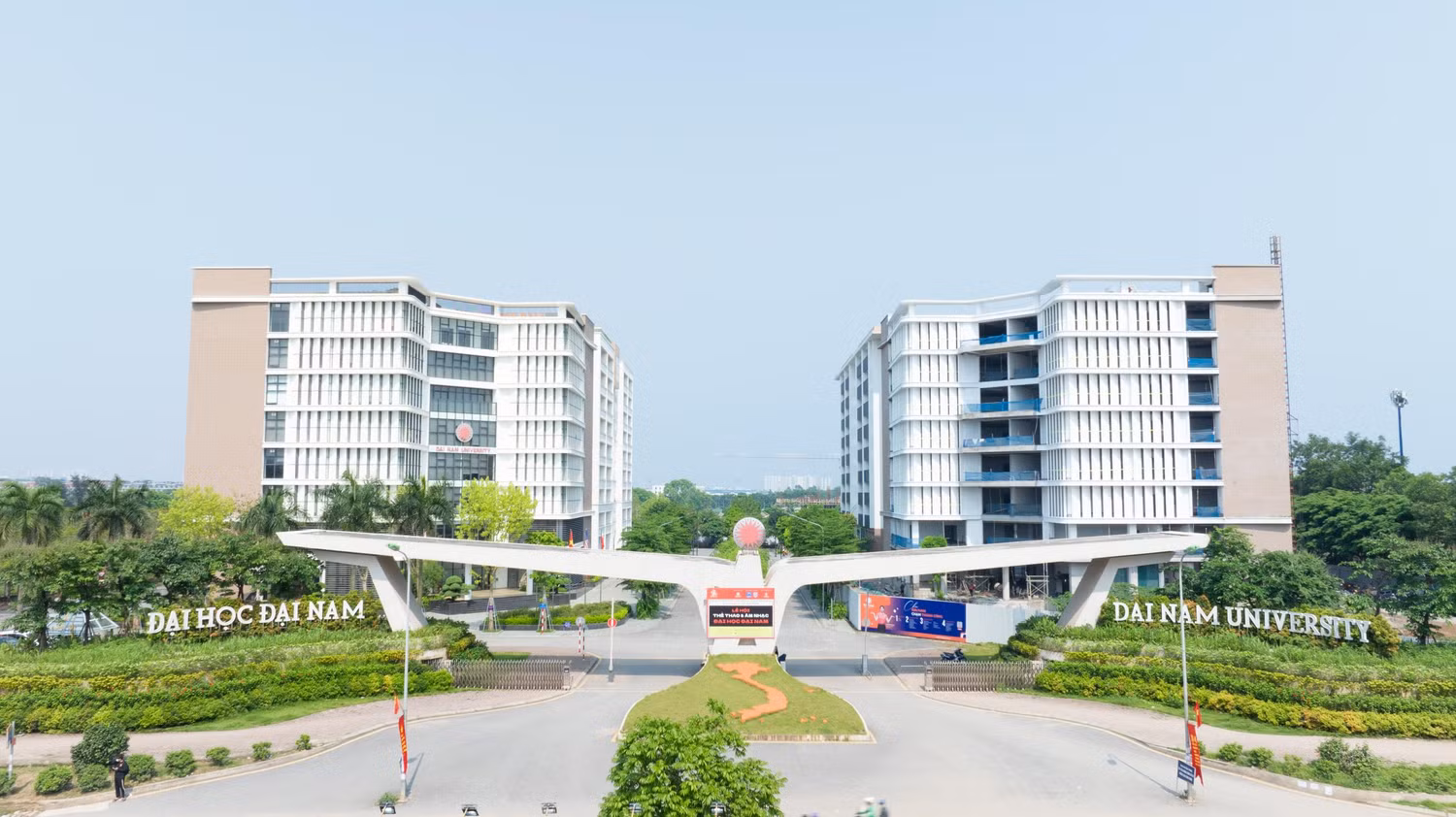 truong-dai-hoc-dai-nam.jpg