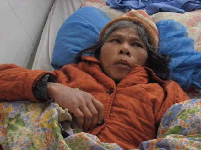 Bà Phương tâm sự về hoàn cảnh éo le của mình Bà Phương tâm sự về hoàn cảnh éo le của mình