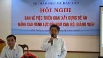 Nhiều ý kiến tán thành việc xây dựng chuẩn tối thiểu năng lực giảng viên. Ảnh: TT