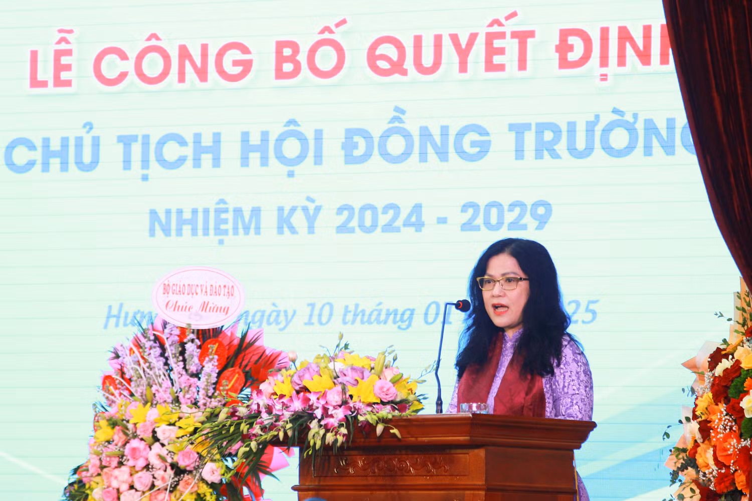 hoi-dong-truong-dai-hoc-su-pham-ky-thuat-hung-yen (6).jpg