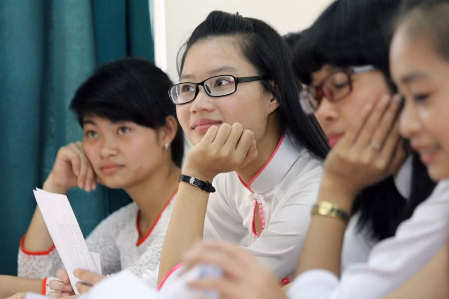 Dạy tích hợp theo sách mới: 1 sách 3 thầy hay 1 thầy 3 môn? ảnh 3