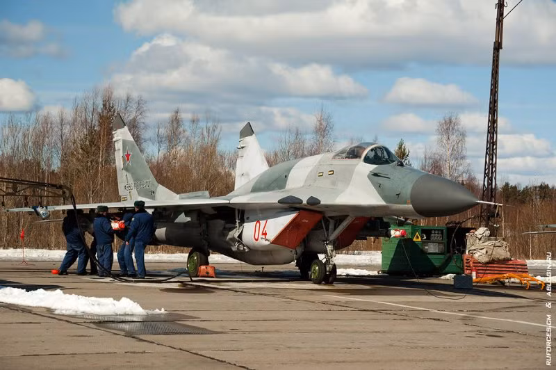 MiG-29SMT số hiệu 04