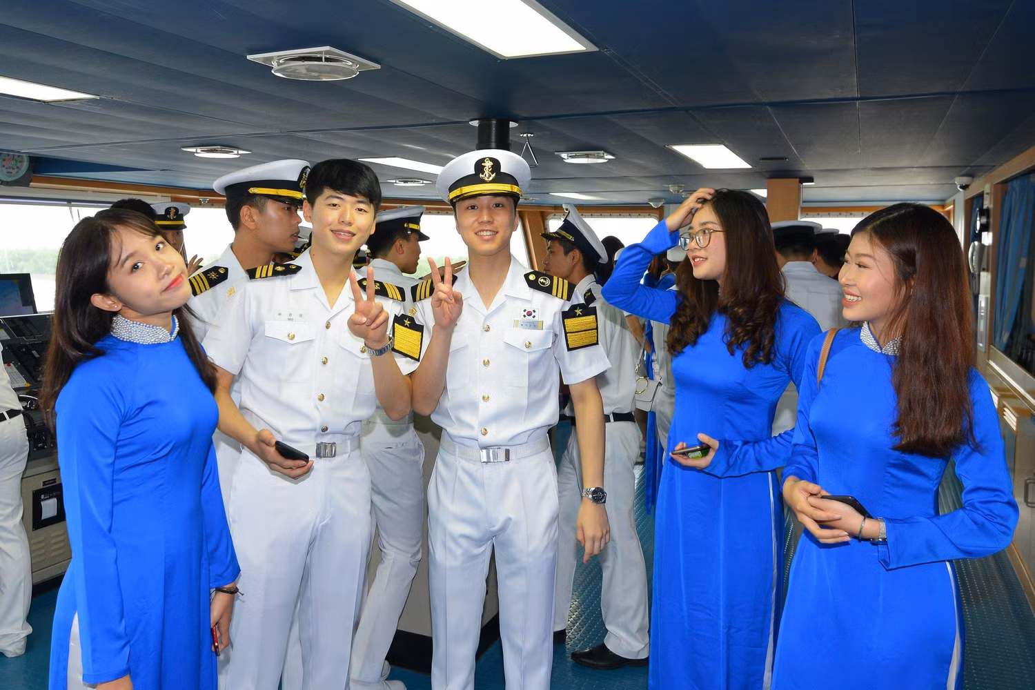 Việc trao học bổng cho tân sinh viên quốc tế tạo cơ hội cho sinh viên quốc tế tiếp xúc với nền văn hoá mới (Ảnh: TK) Việc trao học bổng cho tân sinh viên quốc tế tạo cơ hội cho sinh viên quốc tế tiếp xúc với nền văn hoá mới (Ảnh: TK)