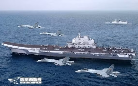 Biên đội tàu sân bay Trung Quốc (tưởng tượng) Biên đội tàu sân bay Trung Quốc (tưởng tượng)