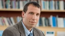 Giáo sư, Tiến sĩ Lyle J. Goldstein. Ảnh: usnwc.edu.