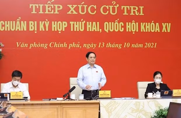 Thủ tướng phát biểu tại buổi tiếp xúc cử tri thành phố Cần Thơ theo hình thức trực tuyến. (Ảnh: Dương Giang/TTXVN)