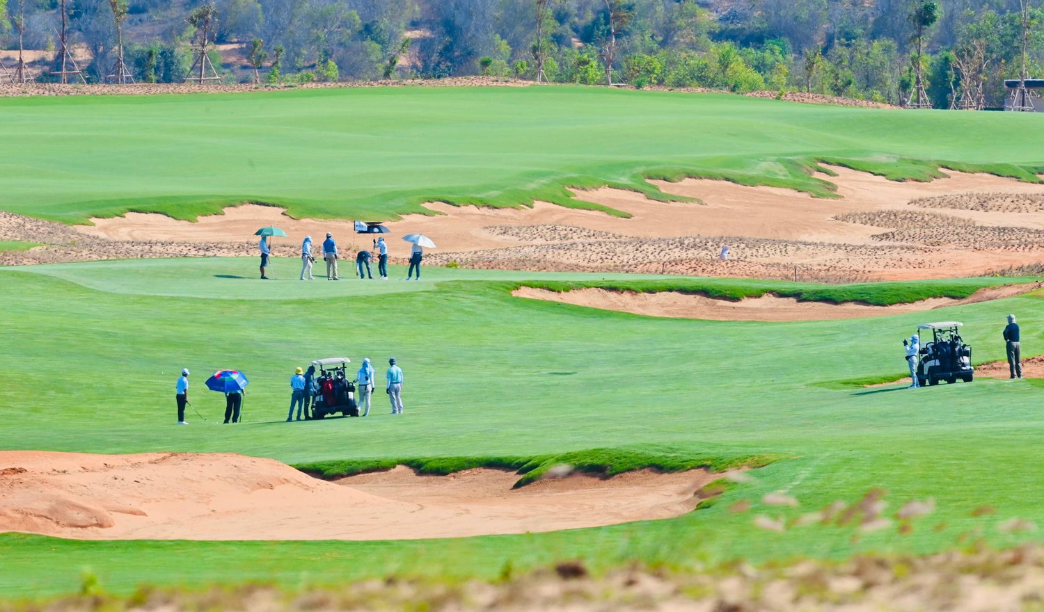 Sân golf PGA Ocean 18 hố đã được vận hành từ tháng 04/2021. Sân golf PGA Ocean 18 hố đã được vận hành từ tháng 04/2021.