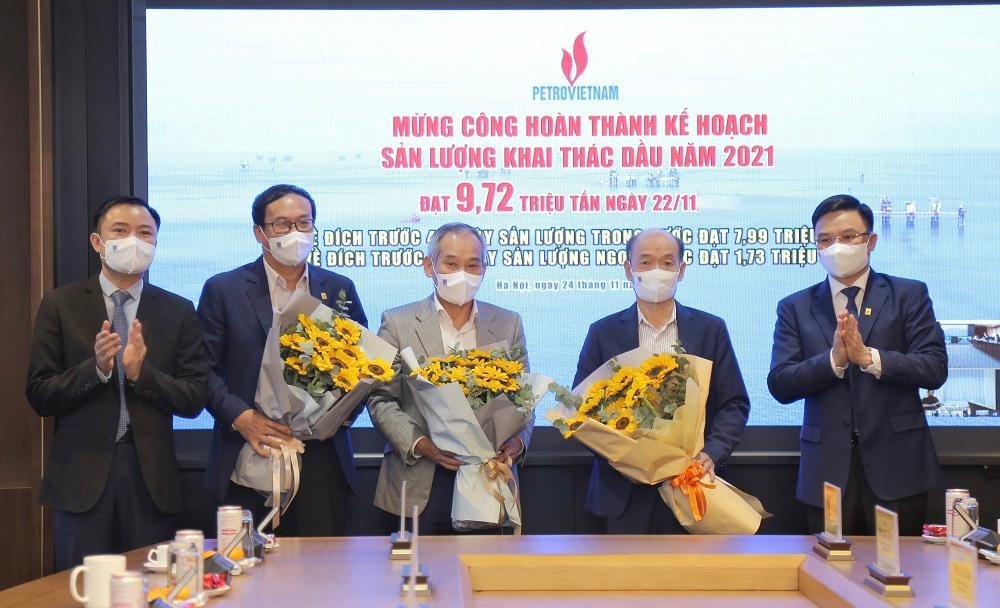 Ngày 24/11/2021, Petrovietnam tổ chức Lễ mừng công cán đích kế hoạch khai thác 9,72 triệu tấn dầu năm 2021 trước 39 ngày