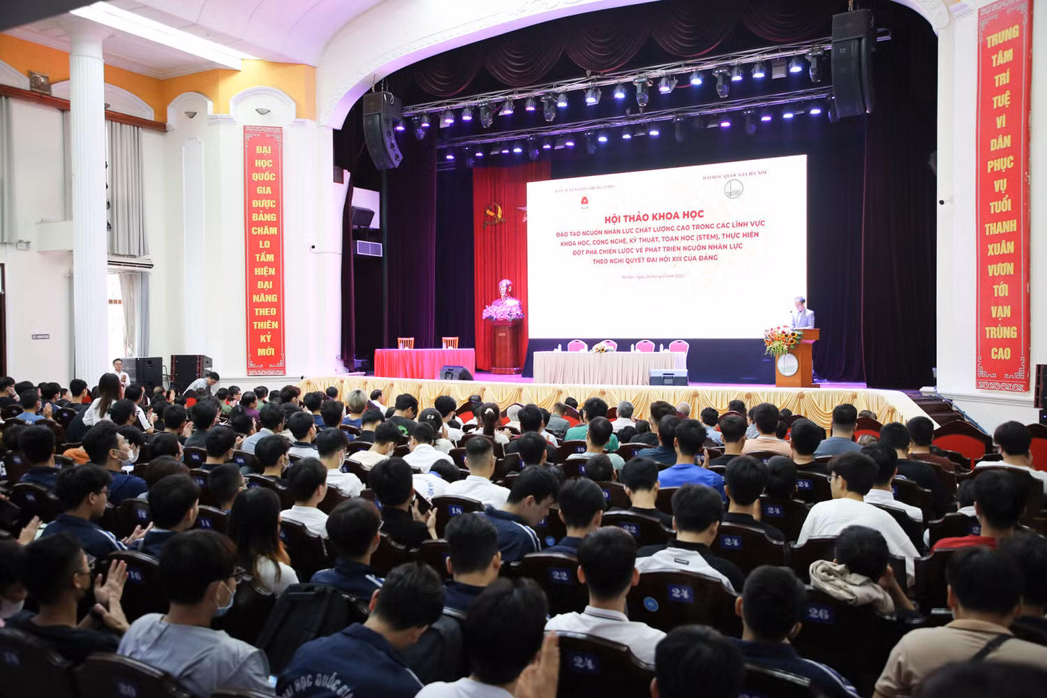 Hội thảo khoa học: “Đào tạo nguồn nhân lực chất lượng cao trong các lĩnh vực khoa học, công nghệ, kỹ thuật, Toán học, thực hiện đột phá chiến lược về phát triển nguồn nhân lực theo Nghị quyết Đại hội XIII của Đảng”. Hội thảo khoa học: “Đào tạo nguồn nhân lực chất lượng cao trong các lĩnh vực khoa học, công nghệ, kỹ thuật, Toán học, thực hiện đột phá chiến lược về phát triển nguồn nhân lực theo Nghị quyết Đại hội XIII của Đảng”.