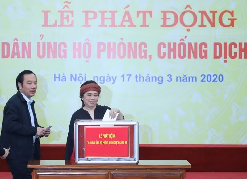 Bà Thái Hương, Phó Chủ tịch Hội đồng quản trị, Tổng Giám đốc Ngân hàng Thương mại cổ phần Bắc Á tại buổi lễ phát động. Bà Thái Hương, Phó Chủ tịch Hội đồng quản trị, Tổng Giám đốc Ngân hàng Thương mại cổ phần Bắc Á tại buổi lễ phát động.