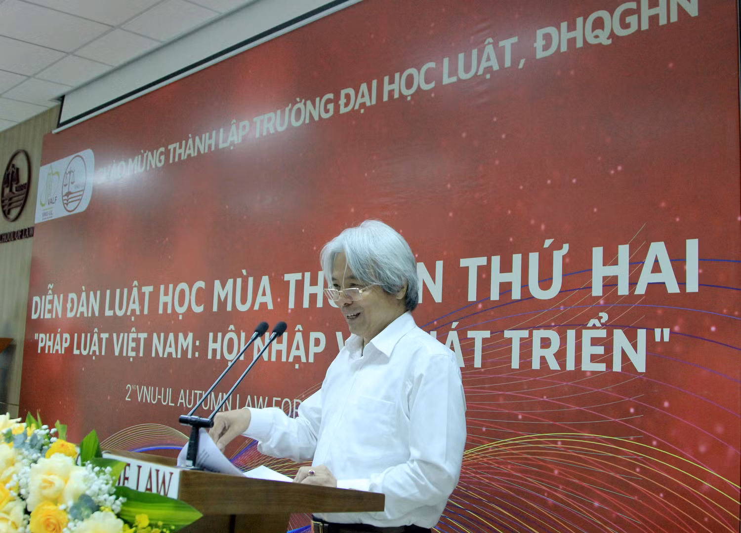 Giáo sư,Tiến sĩ Võ Khánh Vinh. (Ảnh: Mạnh Đoàn)