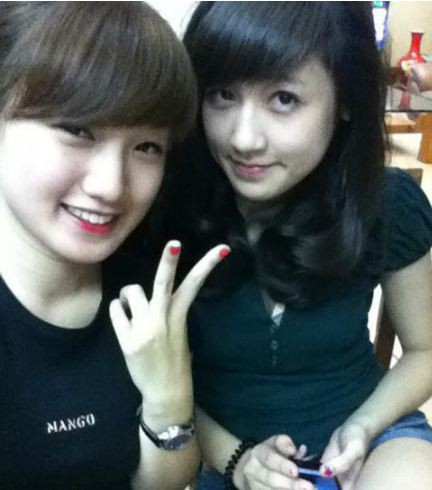 Dù trước đó Tú Anh đã giành giải Á hậu 1- cuộc thi Miss Press 2012 nhưng cô lại không có ý định tham dự một cuộc thi sắc đẹp nào khác. Thế nhưng, chính người thân trong gia đình lại ủng hộ và mong muốn cô tiếp tục bước vào một cuộc thi lớn hơn chỉ với mục tiêu, cho Tú Anh được va chạm thêm với cuộc sống và tích lũy kinh nghiệm cho riêng mình. Dù trước đó Tú Anh đã giành giải Á hậu 1- cuộc thi Miss Press 2012 nhưng cô lại không có ý định tham dự một cuộc thi sắc đẹp nào khác. Thế nhưng, chính người thân trong gia đình lại ủng hộ và mong muốn cô tiếp tục bước vào một cuộc thi lớn hơn chỉ với mục tiêu, cho Tú Anh được va chạm thêm với cuộc sống và tích lũy kinh nghiệm cho riêng mình.