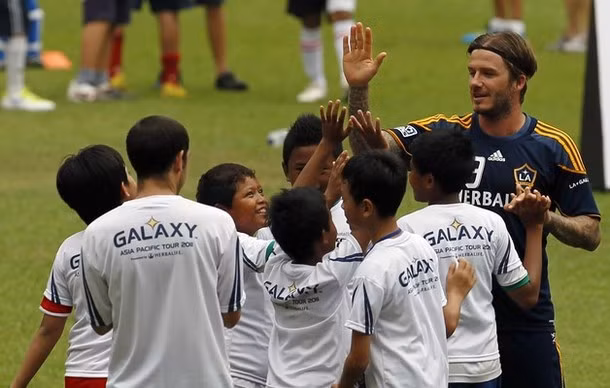 Beckham cũng rất biết truyền cảm hứng cho các “học trò” Beckham cũng rất biết truyền cảm hứng cho các “học trò”