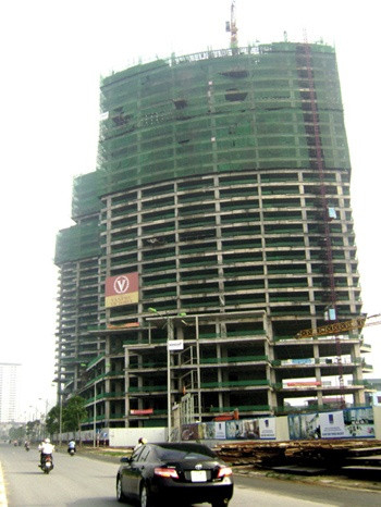 Chủ đầu tư Văn Phú Invest cho rằng việc thu tiền là do đơn vị thứ cấp tự làm với khách Chủ đầu tư Văn Phú Invest cho rằng việc thu tiền là do đơn vị thứ cấp tự làm với khách