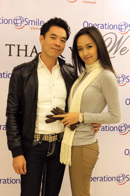 Dường như Mai Phương Thúy chưa bao giờ ghi điểm với những trang phục giản dị và đời thường như thế này Dường như Mai Phương Thúy chưa bao giờ ghi điểm với những trang phục giản dị và đời thường như thế này