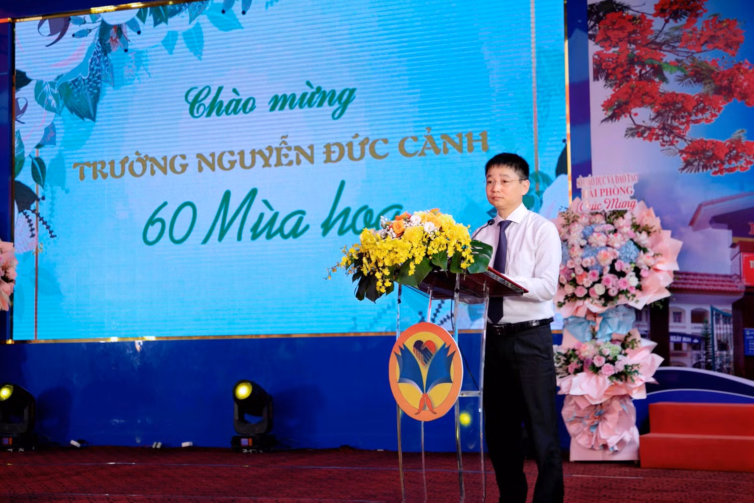 Ông Phạm Việt Anh - Phó chủ tịch Uỷ ban nhân dân quận Lê Chân phát biểu tại lễ kỷ niệm (Ảnh: NC)