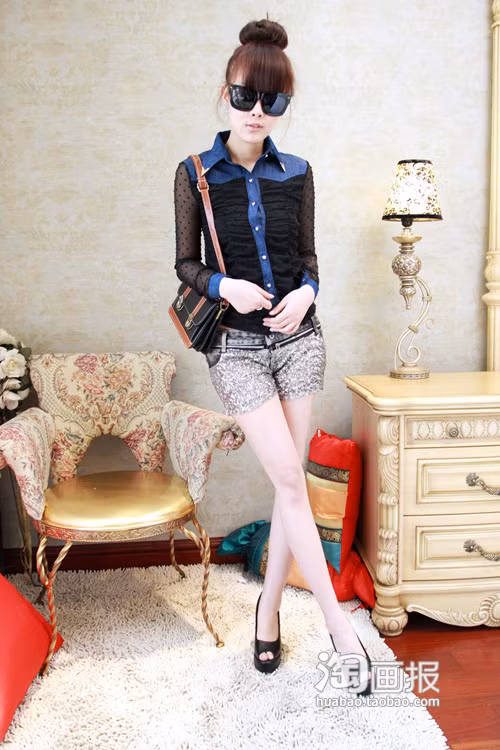 Thường với những chiếc áo sơ mi thiết kế với voan mỏng có thể nhìn xuyên thấu cánh tay sẽ giúp bạn trở bên cuốn hút hơn, tuy kiểu dáng không quá mới nhưng chính sự kết hợp giữa màu sắc và thiết kế cùng với quần soóc thì bạn có thể tự tin ra ngoài với hình tượng trẻ trung này. Thường với những chiếc áo sơ mi thiết kế với voan mỏng có thể nhìn xuyên thấu cánh tay sẽ giúp bạn trở bên cuốn hút hơn, tuy kiểu dáng không quá mới nhưng chính sự kết hợp giữa màu sắc và thiết kế cùng với quần soóc thì bạn có thể tự tin ra ngoài với hình tượng trẻ trung này.