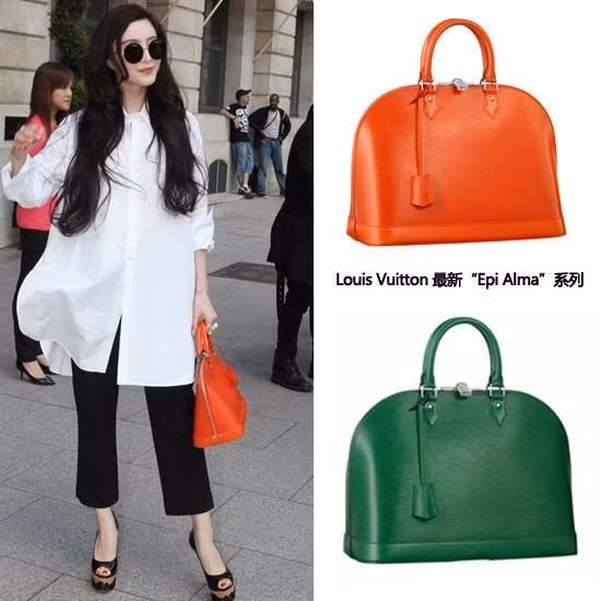 Đi cùng bộ đồ "kinh điển" đen trắng của Phạm Băng Băng là chiếc túi hàng hiệu Louis Vuitton mơ ước của bao người.