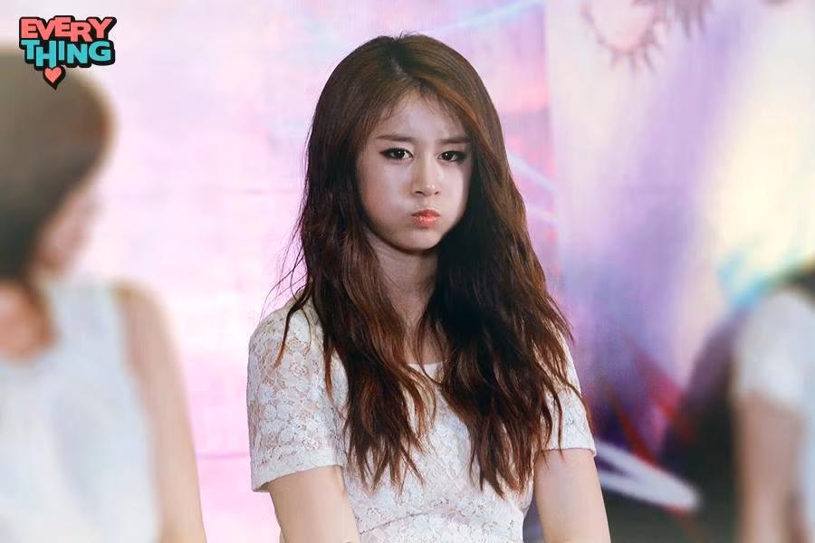 Phải chăng lúc bực mình Ji Yeon cũng rất dễ thương?