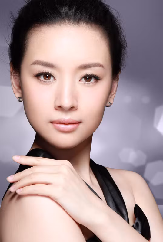 Ngọc nữ Đổng Khiết sở hữu vẻ đẹp thanh thuần và tinh khiết, một vẻ đẹp rất hiếm trong làng giải trí.