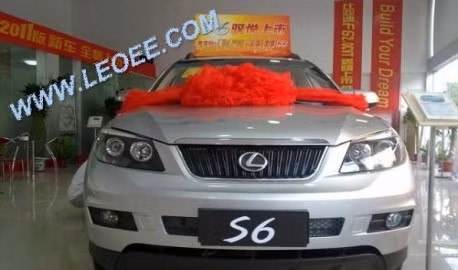 S6 biến hình thành Lexus RX350 bày bán trong đại lý. BYD S6 to Lexus RX350