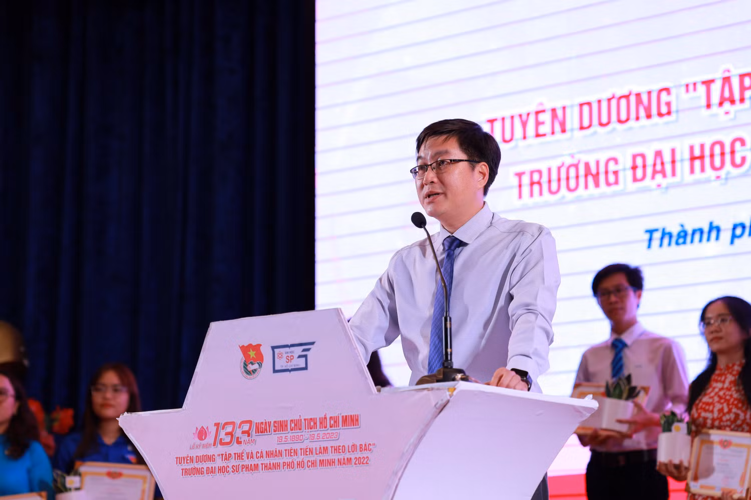 Thạc sĩ Nguyễn Ngọc Trung - Phó Hiệu trưởng Trường Đại học Sư phạm Thành phố Hồ Chí Minh. Ảnh: website trường. Thạc sĩ Nguyễn Ngọc Trung - Phó Hiệu trưởng Trường Đại học Sư phạm Thành phố Hồ Chí Minh. Ảnh: website trường.
