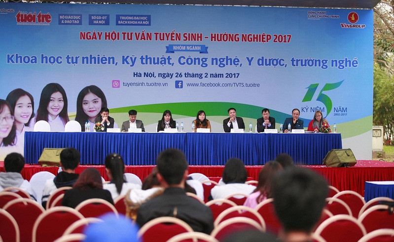 Ngày mai (8/7) có “Ngày hội tư vấn xét tuyển” hỗ trợ thí sinh tăng cơ hội trúng tuyển (Ảnh: Đăng Hải) Ngày mai (8/7) có “Ngày hội tư vấn xét tuyển” hỗ trợ thí sinh tăng cơ hội trúng tuyển (Ảnh: Đăng Hải)