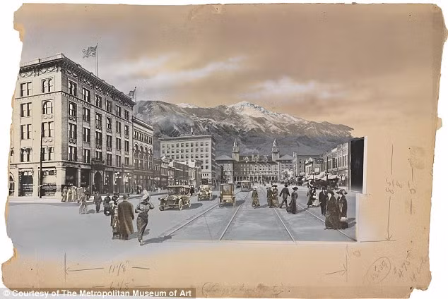 "Colorado Springs, Colorado" của William Henry Jackson, năm 1913