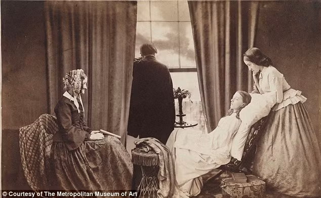 Fading Away của Henry Peach Robinson, năm 1858